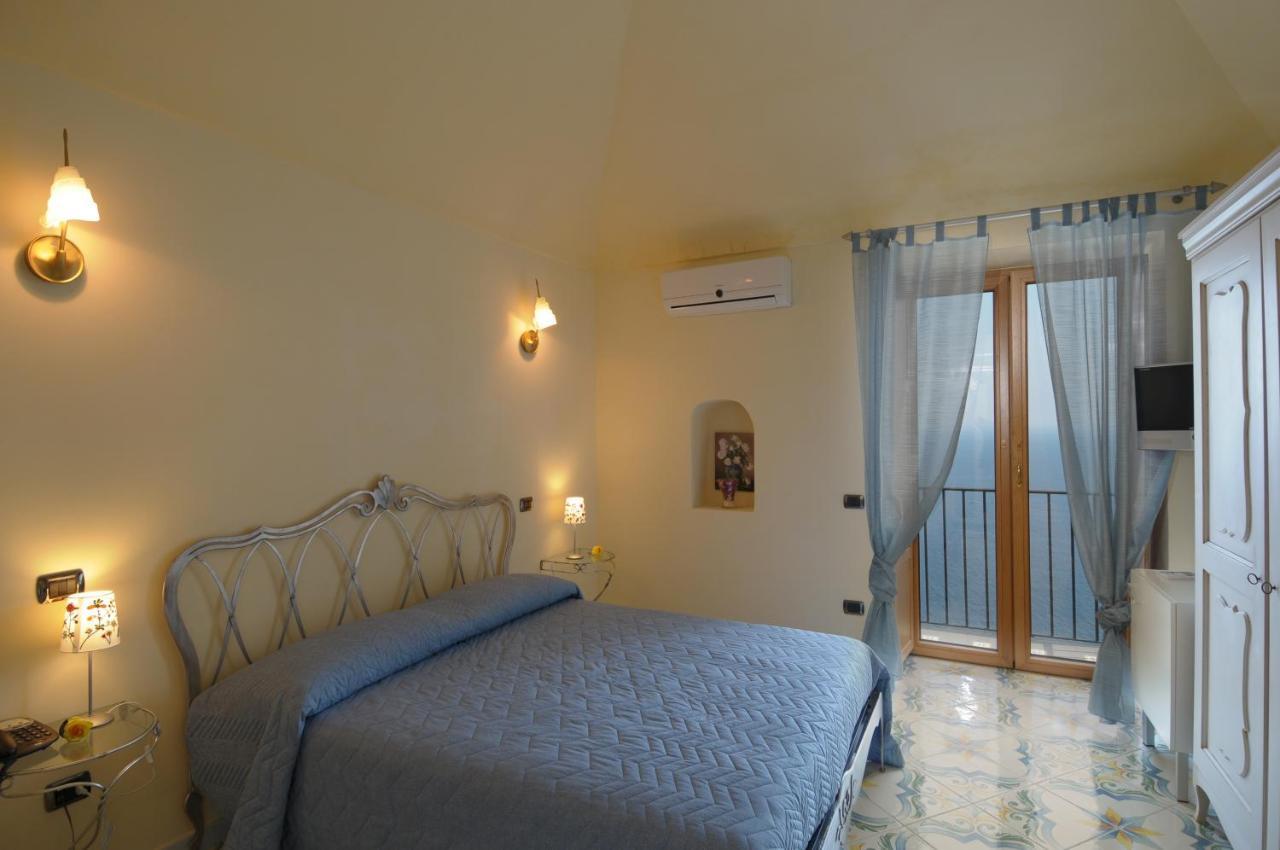Terrazza Di Rosa - Sea View Villa Praiano Kültér fotó