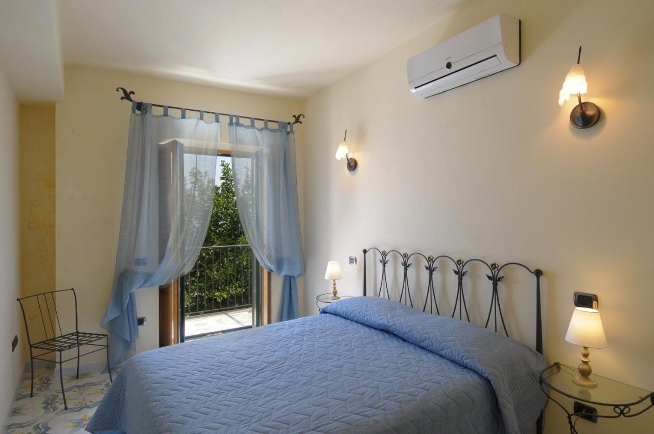 Terrazza Di Rosa - Sea View Villa Praiano Kültér fotó